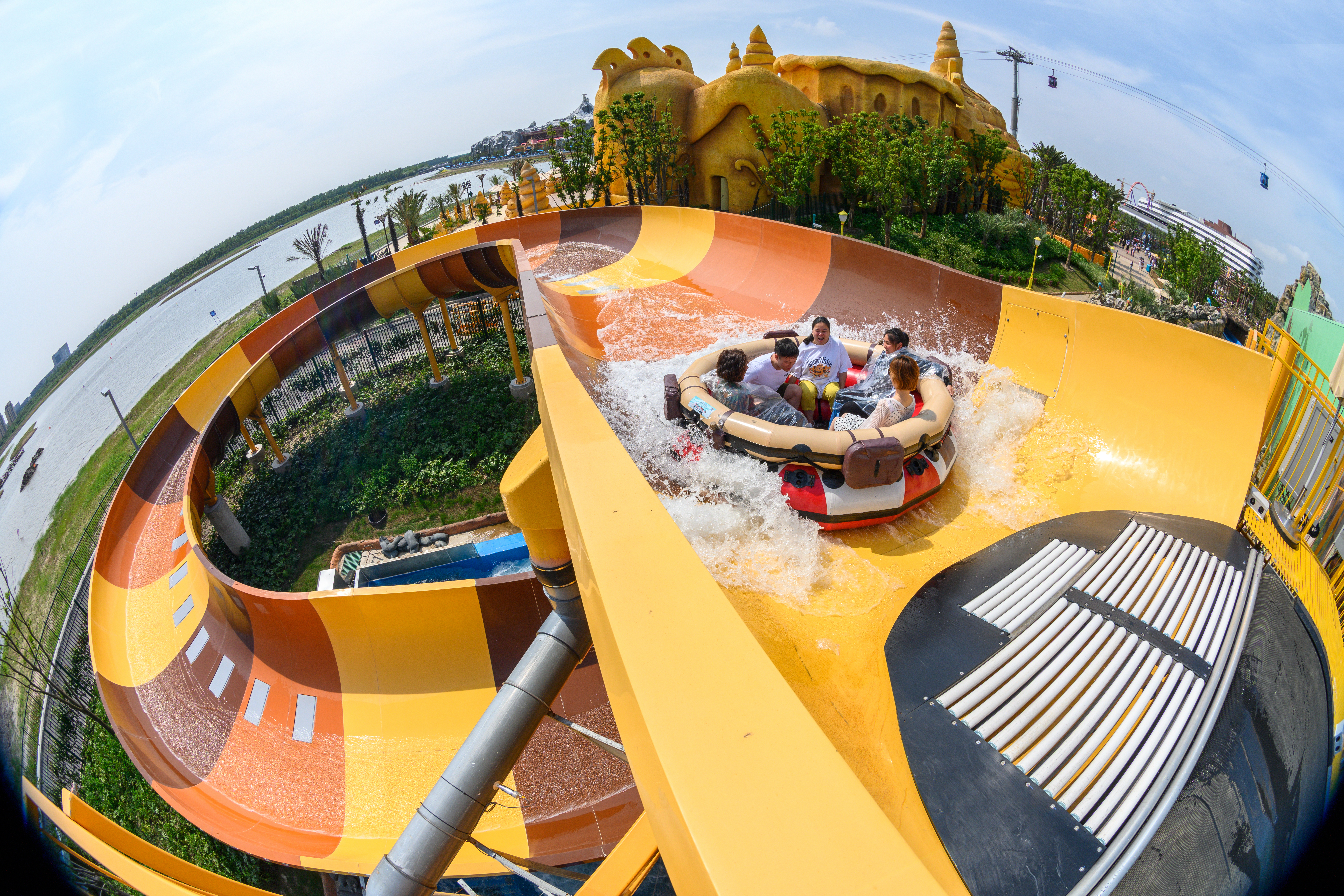 Spinning Rapids Ride, Haichang Ocean Park, Shanghai, China