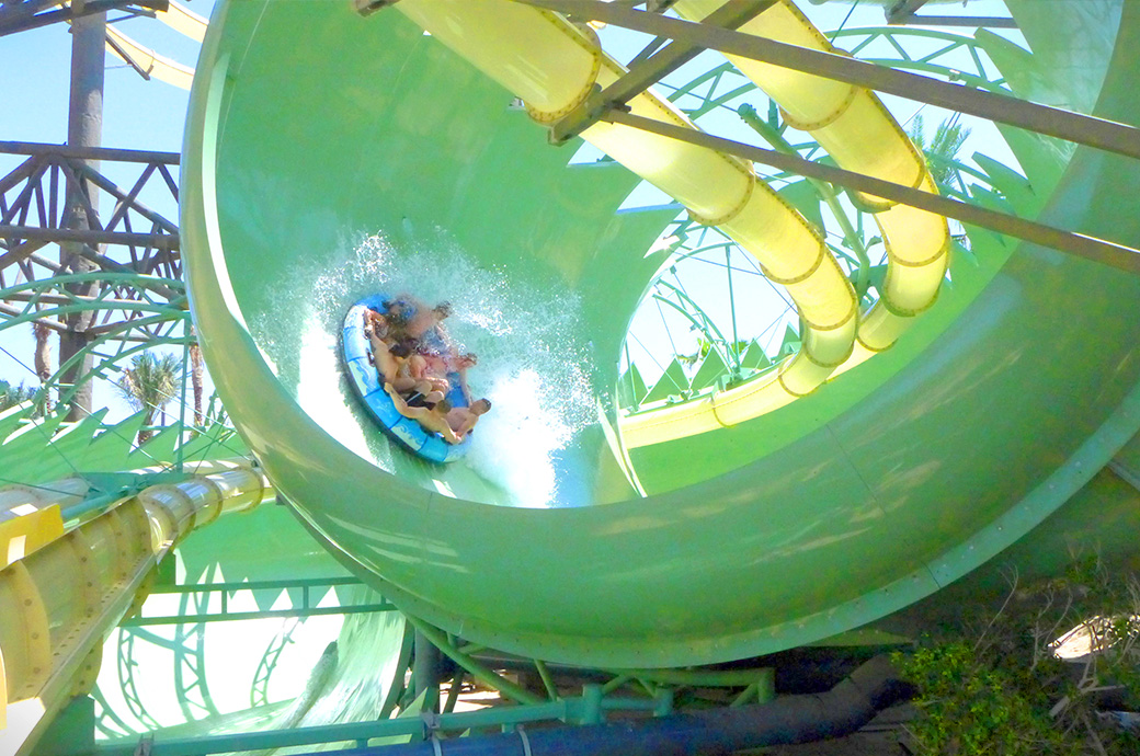 Gigantic green sawtoothed flume