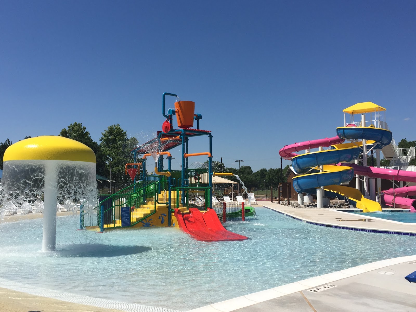 Boomtown Bay Family Aquatic Center WhiteWater