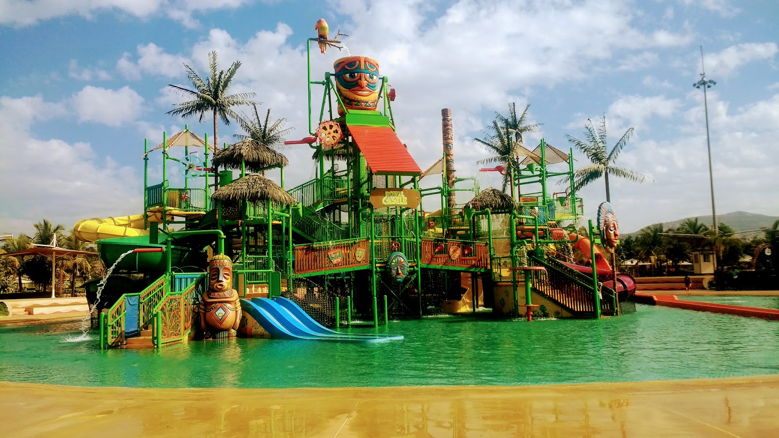 Wet N Joy Water Park & Magic Mountain Amusement Park WhiteWater