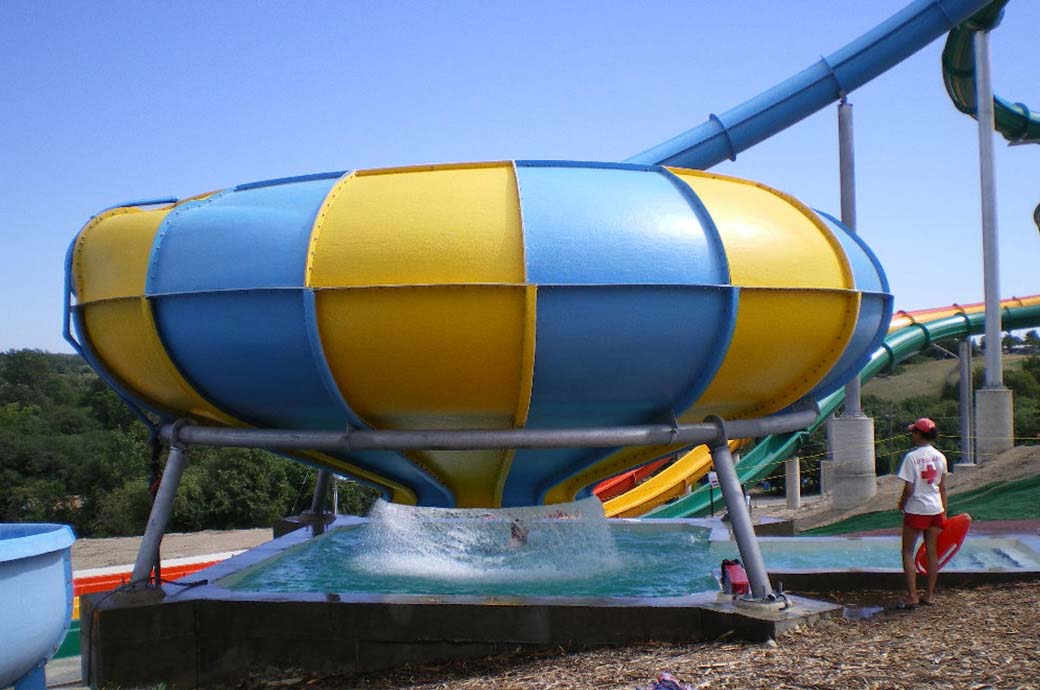 Space Bowl - Bingeman's Big Splash, ON, Canada