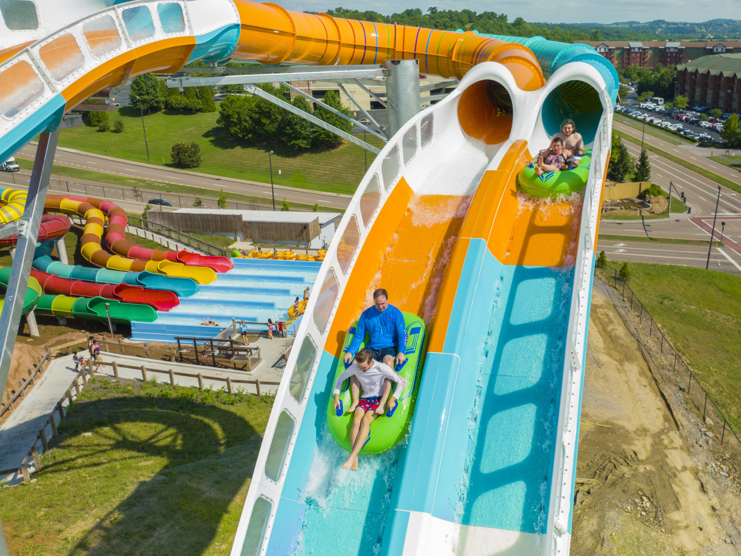 two lanes of water slide in one flume