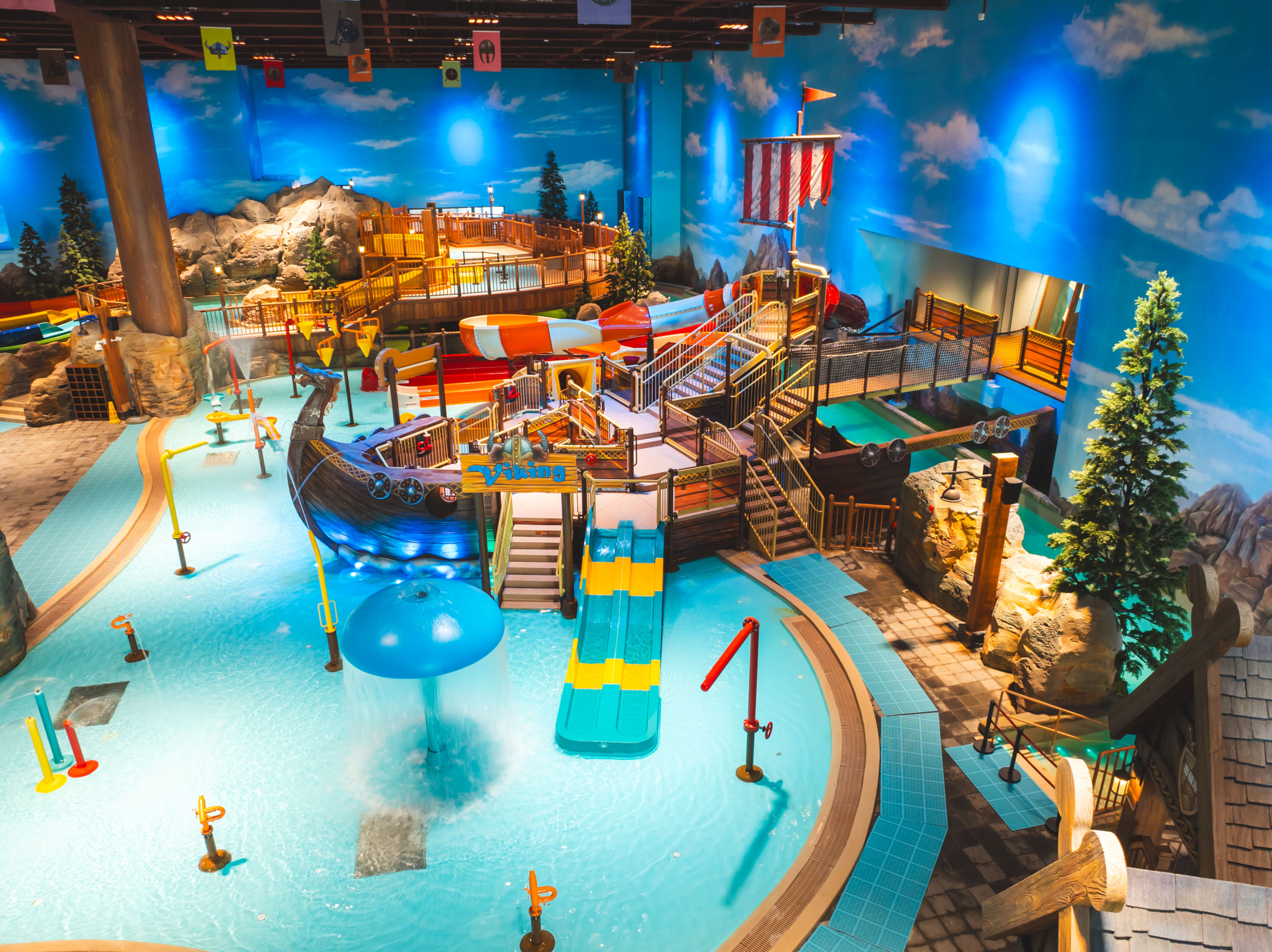 Indoor water park at LSNOW water park