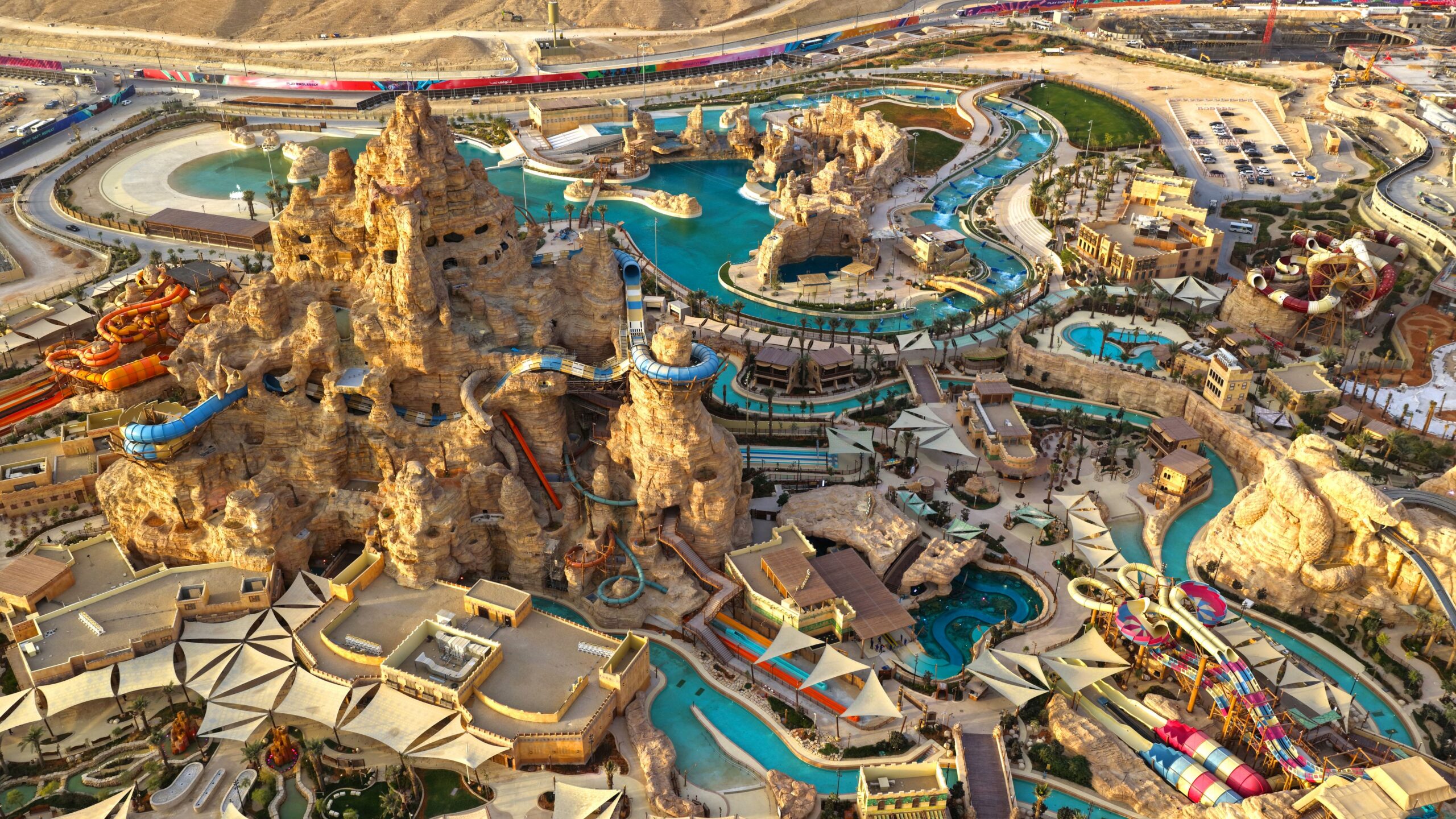 Overview of a water park in the desert