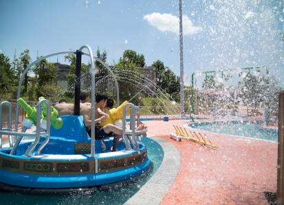Raft Battle – Gui’an Water Park, Fuzhou, China