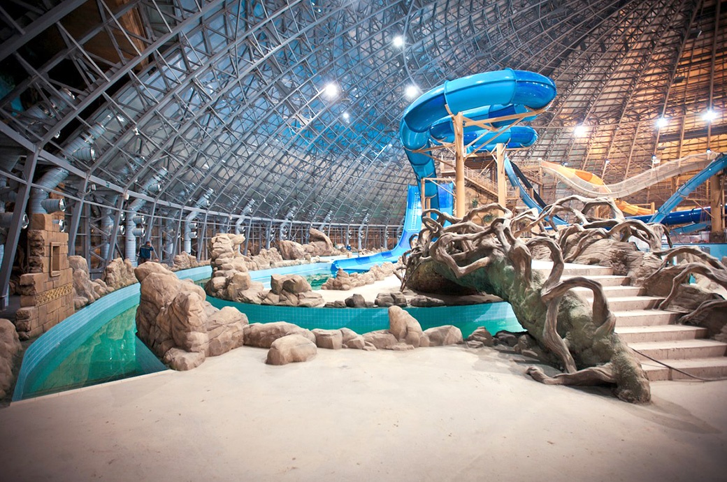 Overview, AquaSferra Donetzk Indoor Waterpark, Ukraine