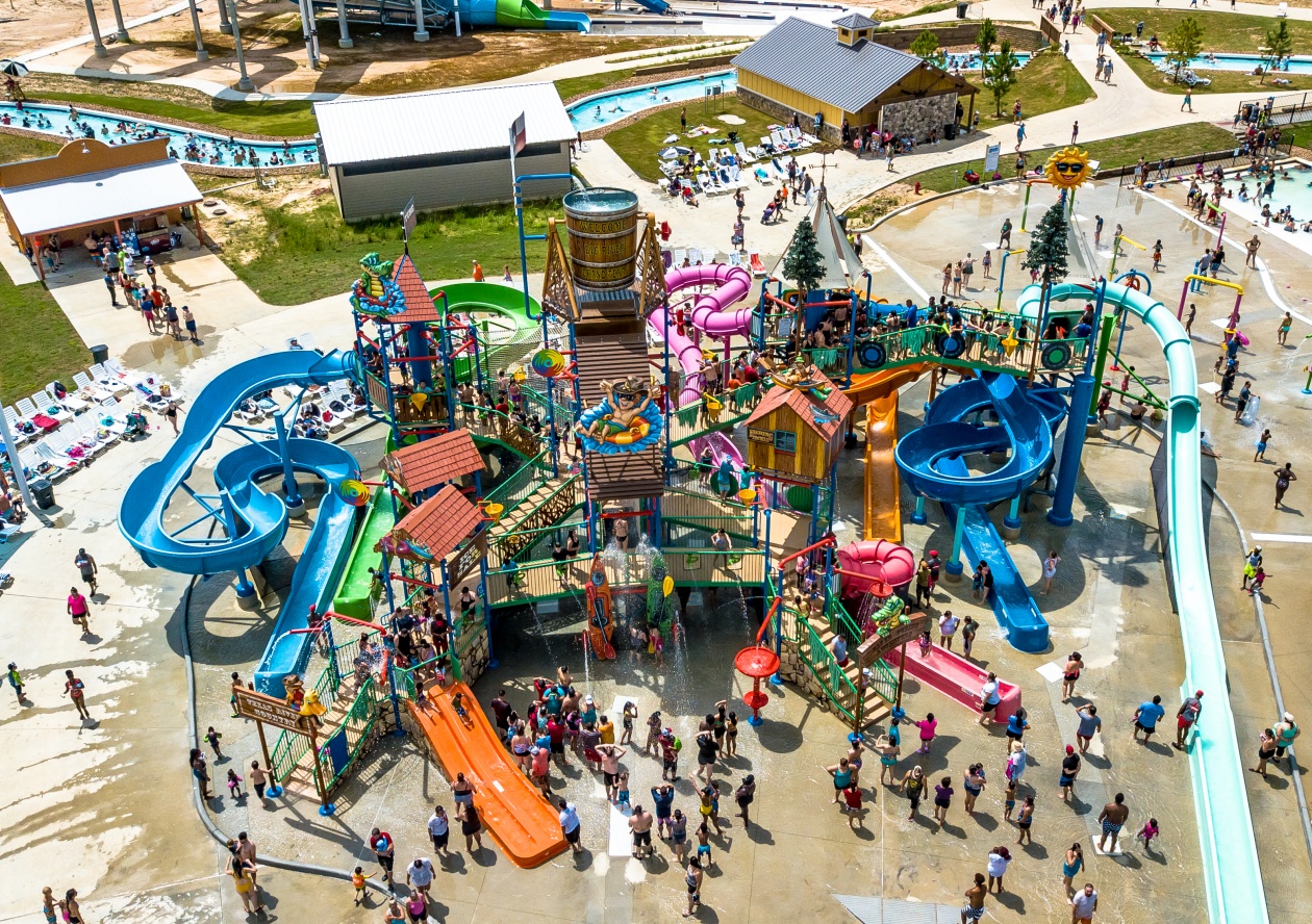 RainFortress 6, Big Rivers Waterpark & Adventures New Caney, USA