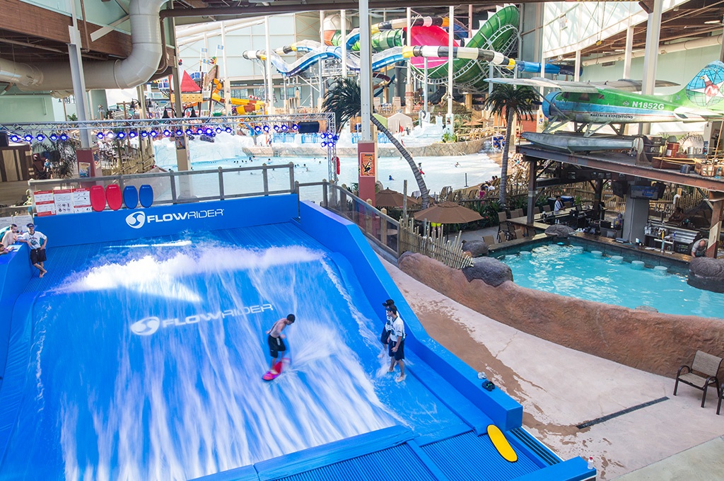 FlowRider, Aquatopia Indoor Waterpark, Camelback Lodge, Tannersville, USA