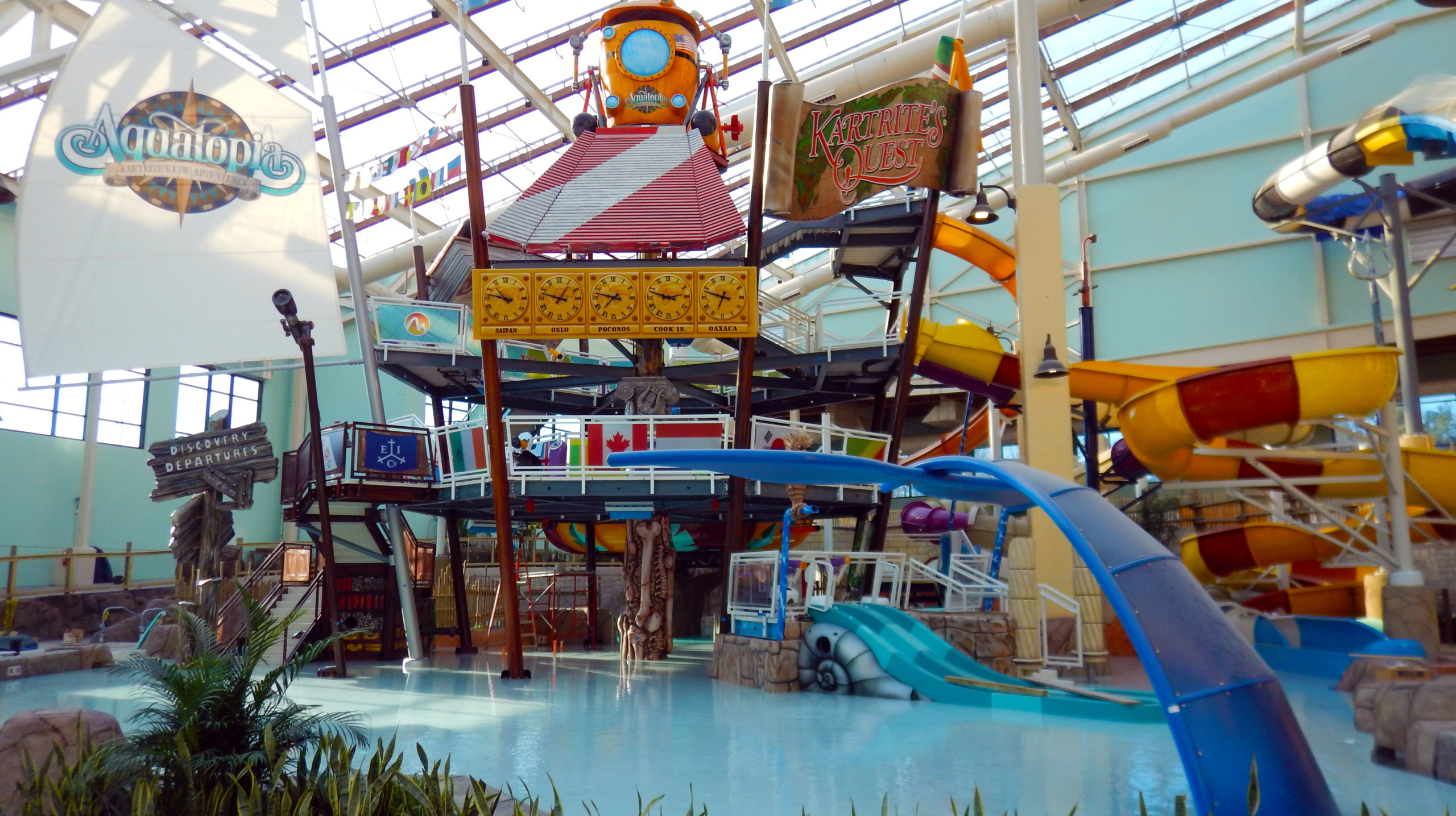 AquaPlay-APX, Aquatopia Indoor Waterpark, Camelback Lodge, Tannersville, USA