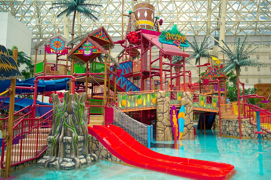 RainFortress, Paradise Island Indoor Waterpark, Chengdu, China