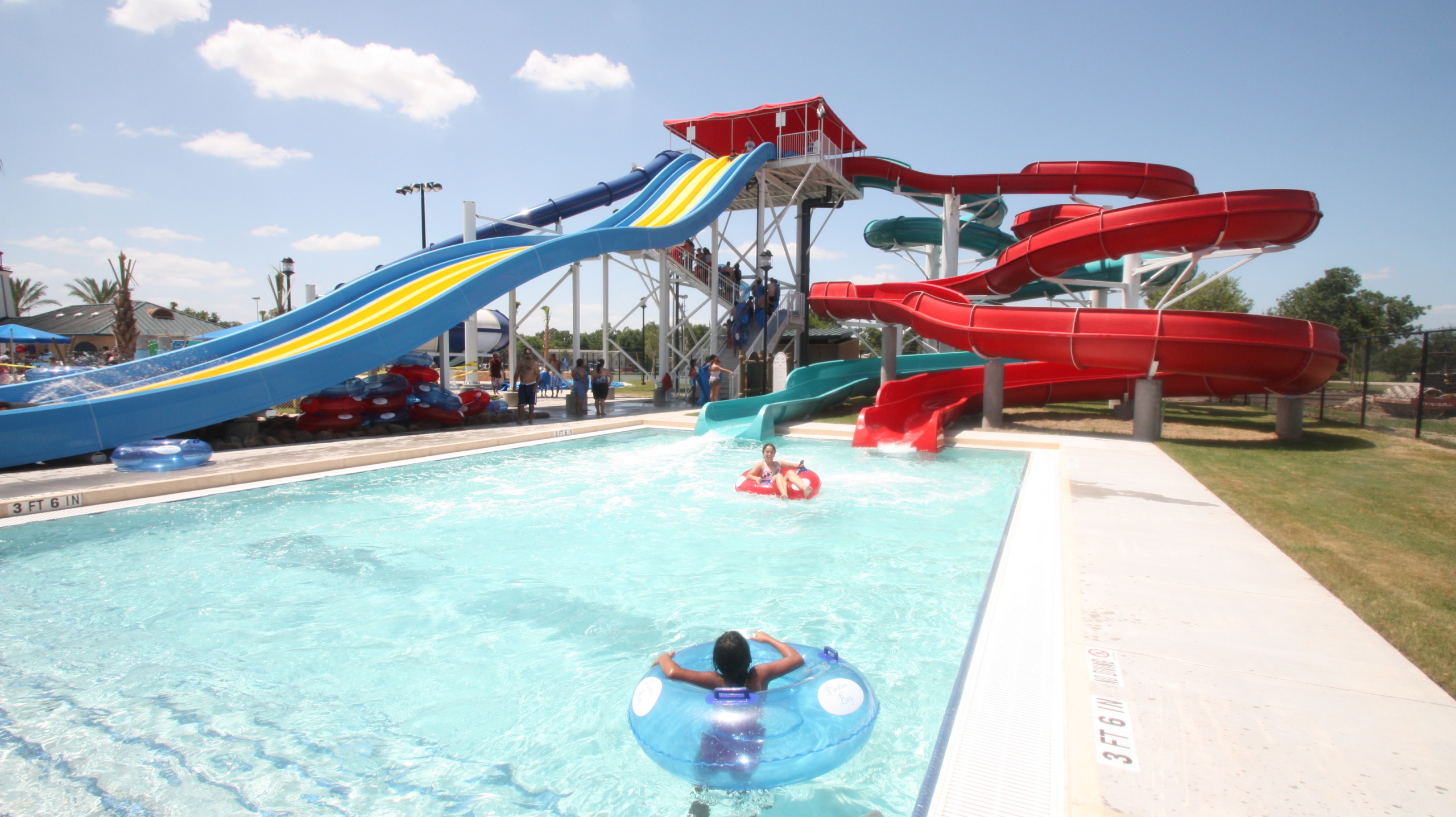 Mat Racer, Pirates Bay Waterpark, Baytown, USA