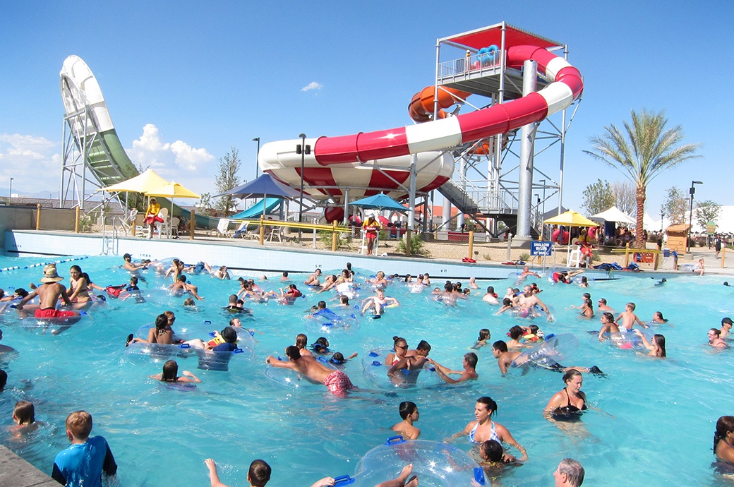 Family Wave Pool, Wet n' Wild, Las Vegas, USA