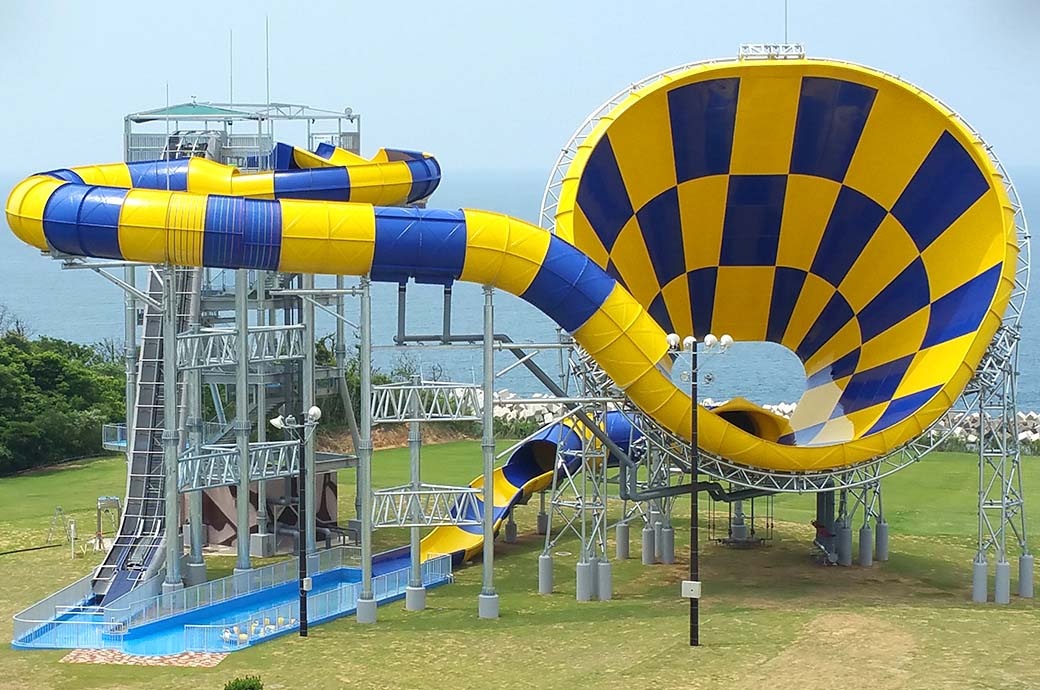 Abyss Water Slide Shibamasa World, Japan