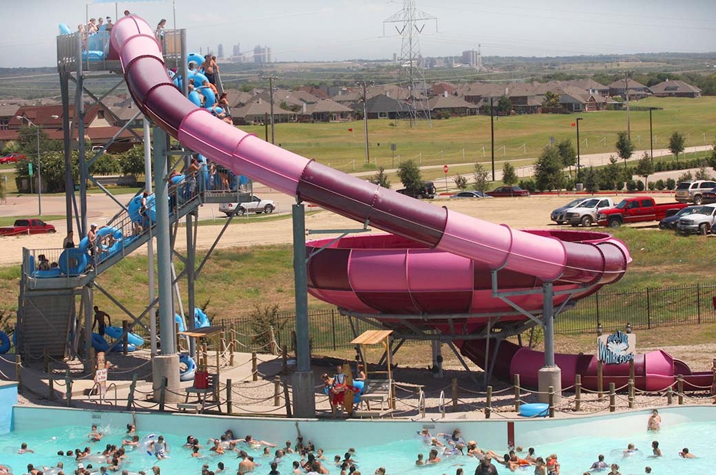 Super Bowl Water Slide - Hawaiian Falls, Mansfield, TX, USA