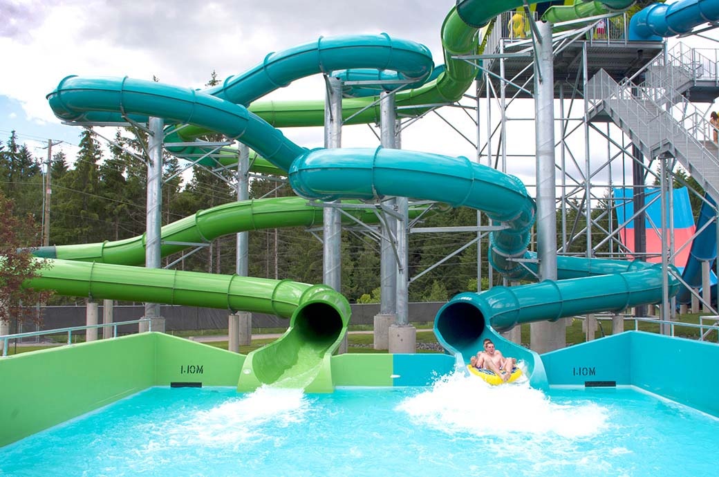 Big Water Slide AquaTube - Calypso Waterpark, Ottawa, ON, USA