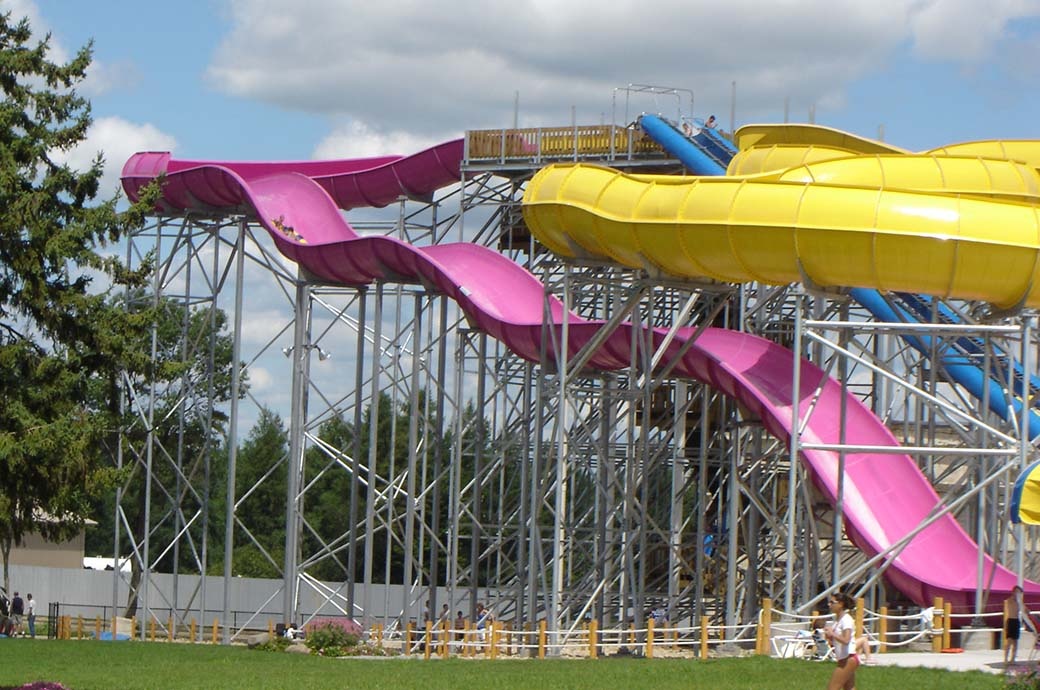 Bubba Tub Water Slide - Mt Olympus Waterpark, WI, USA