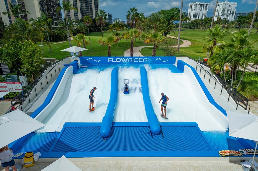 FlowRider Triple Surf Simulator, Tidal Cove Waterpark, Adventura, USA