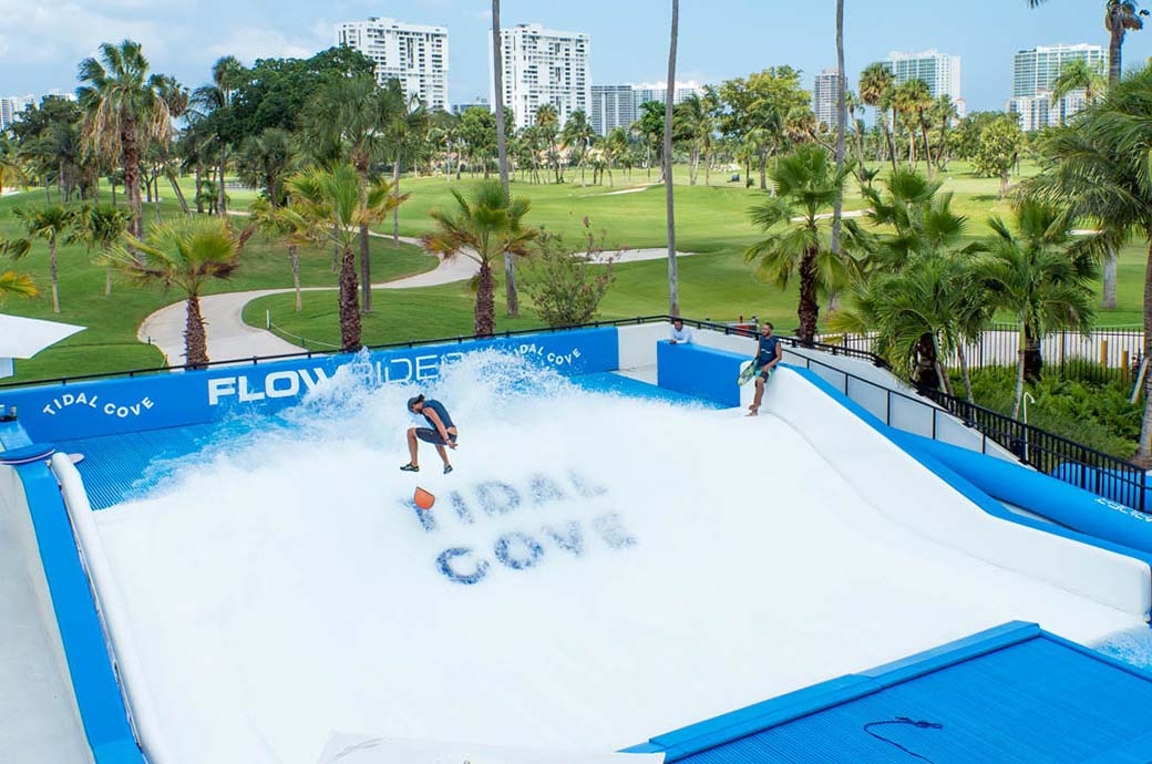 FlowRider Triple Surf Wave Simulator, Tidal Cove Waterpark, Adventura, USA