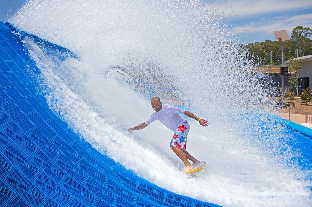 LatiTube Surf Wave Machine Wet'n'Wild Sydney, Australia