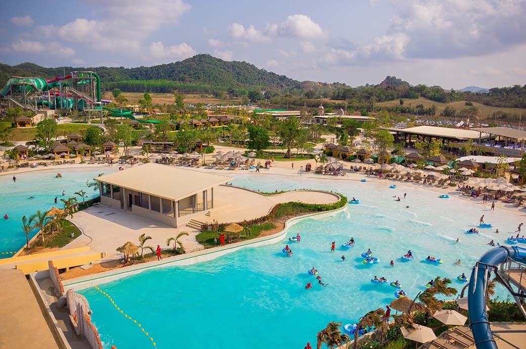 Dual Wave Pool Construction Company - Ramayana Waterpark, Thailand