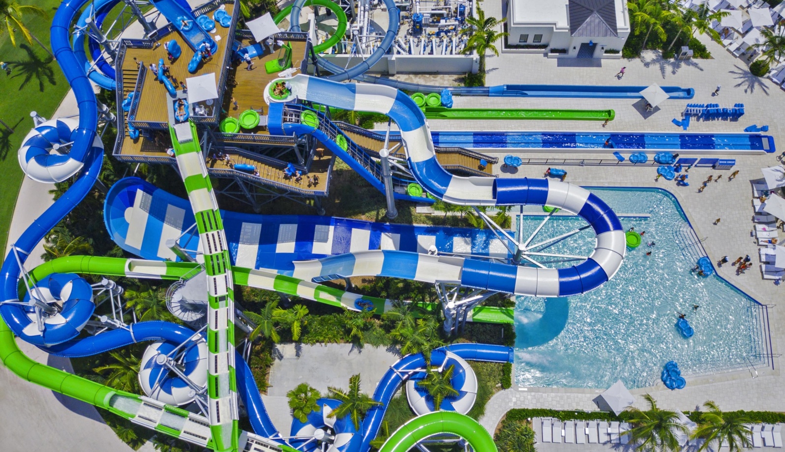 Slide Tower Overview, Tidal Cove Waterpark, Adventura, USA, Photo13-min