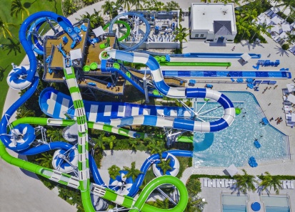 Slide Tower Overview, Tidal Cove Waterpark, Adventura, USA, Photo13-min