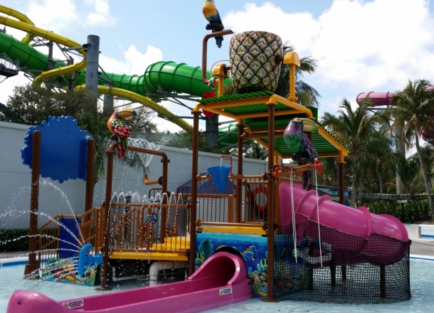 AquaPlay AP200 - Rapids Waterpark (1)