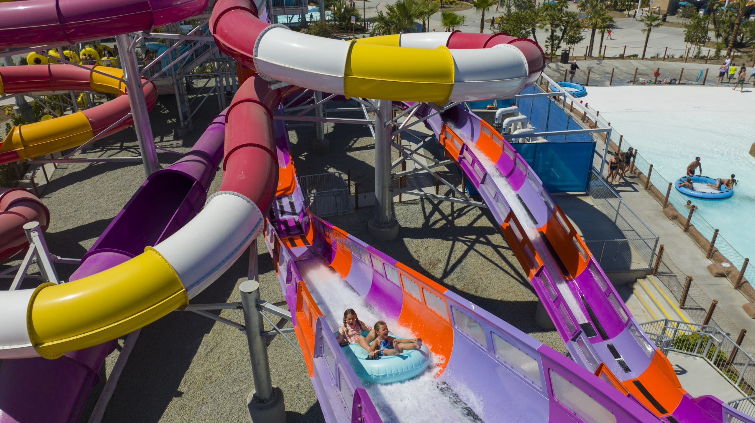 Master Blaster Slide Tower, Wild Rivers Waterpark, Irvine, USA