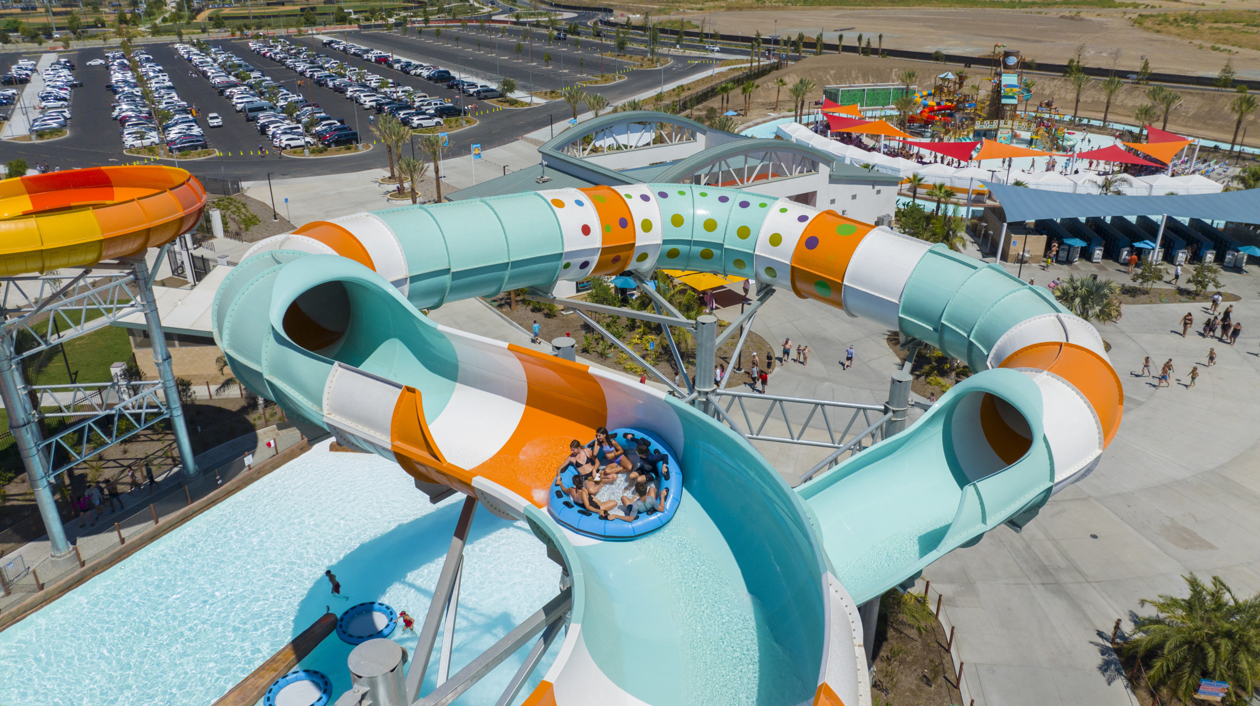 Open Flume, Wild Rivers Waterpark, Irvine, USA