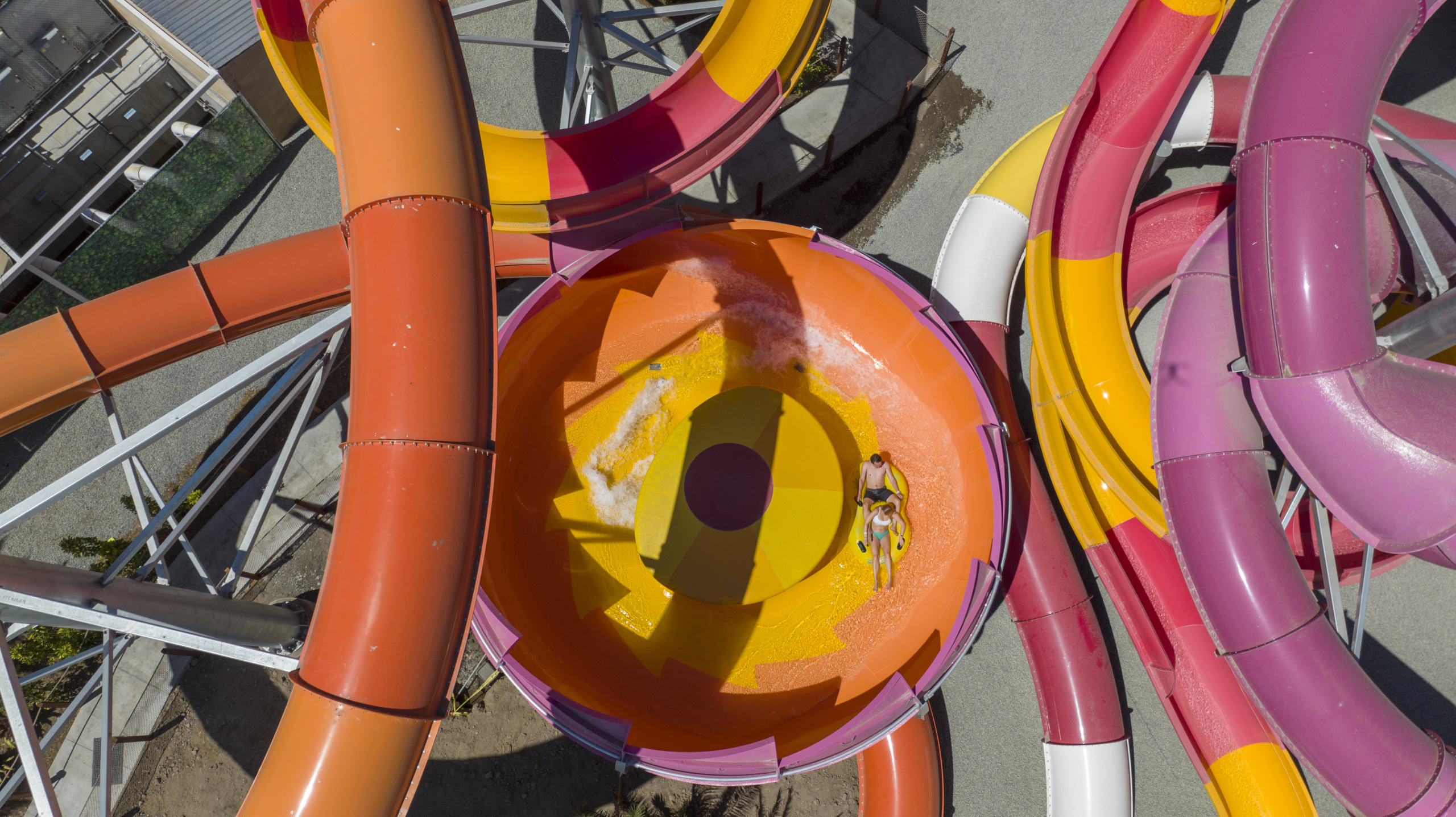 Super Bowl Slide Tower, Wild Rivers Waterpark, Irvine, USA