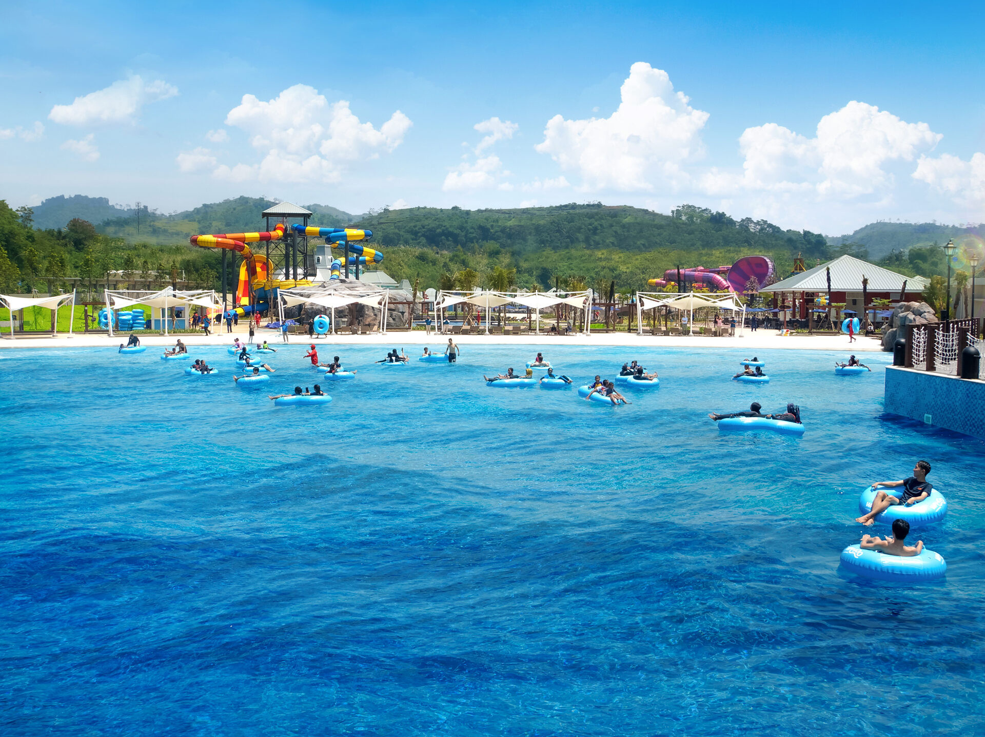 Wave-Pool-Wahoo-Waterworld-Bandung-Indonesia-Photo02-MUST-CREDIT