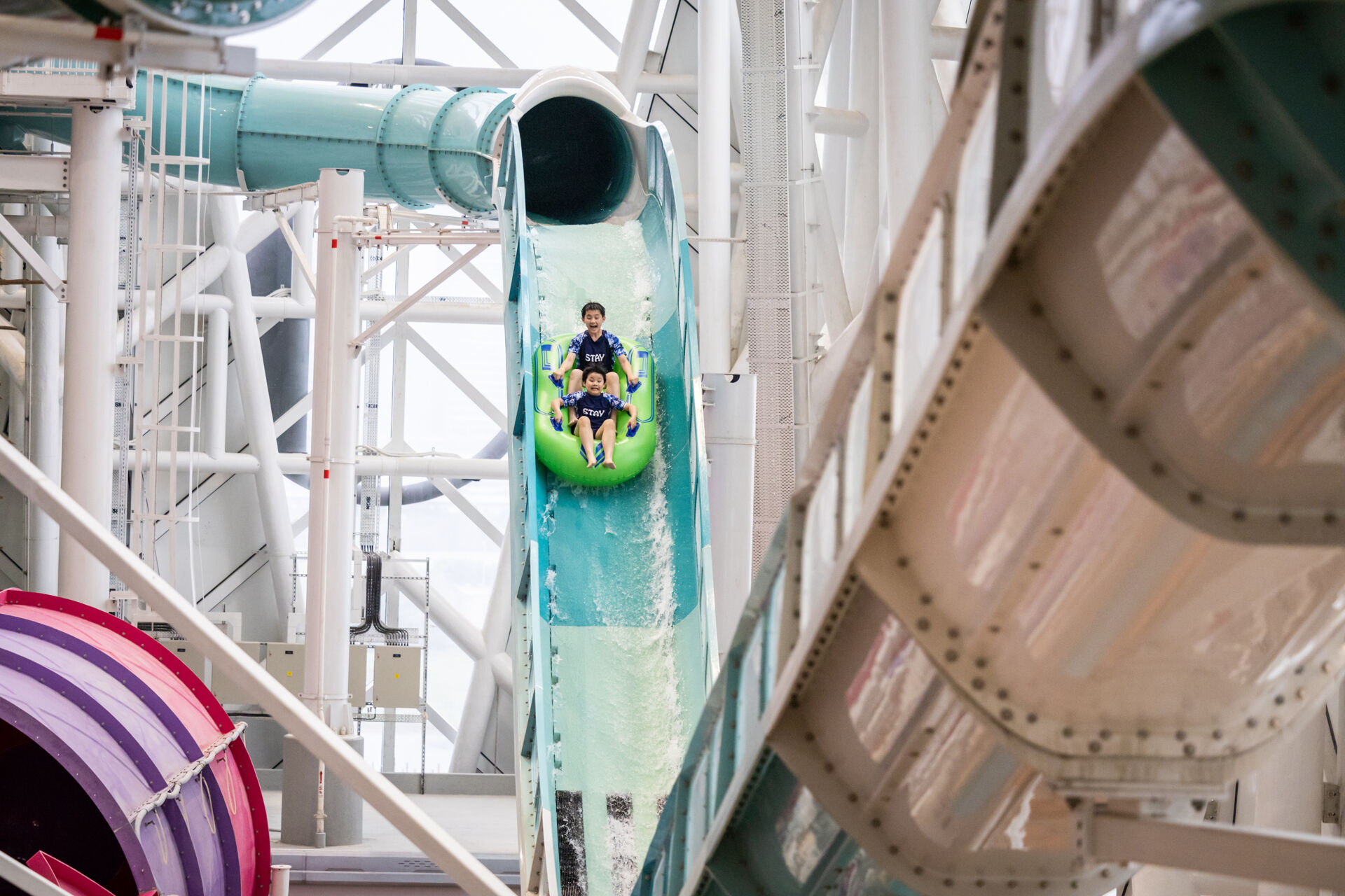 Master-Blaster-Studio-City-Water-Park-Macau-China-Photo02
