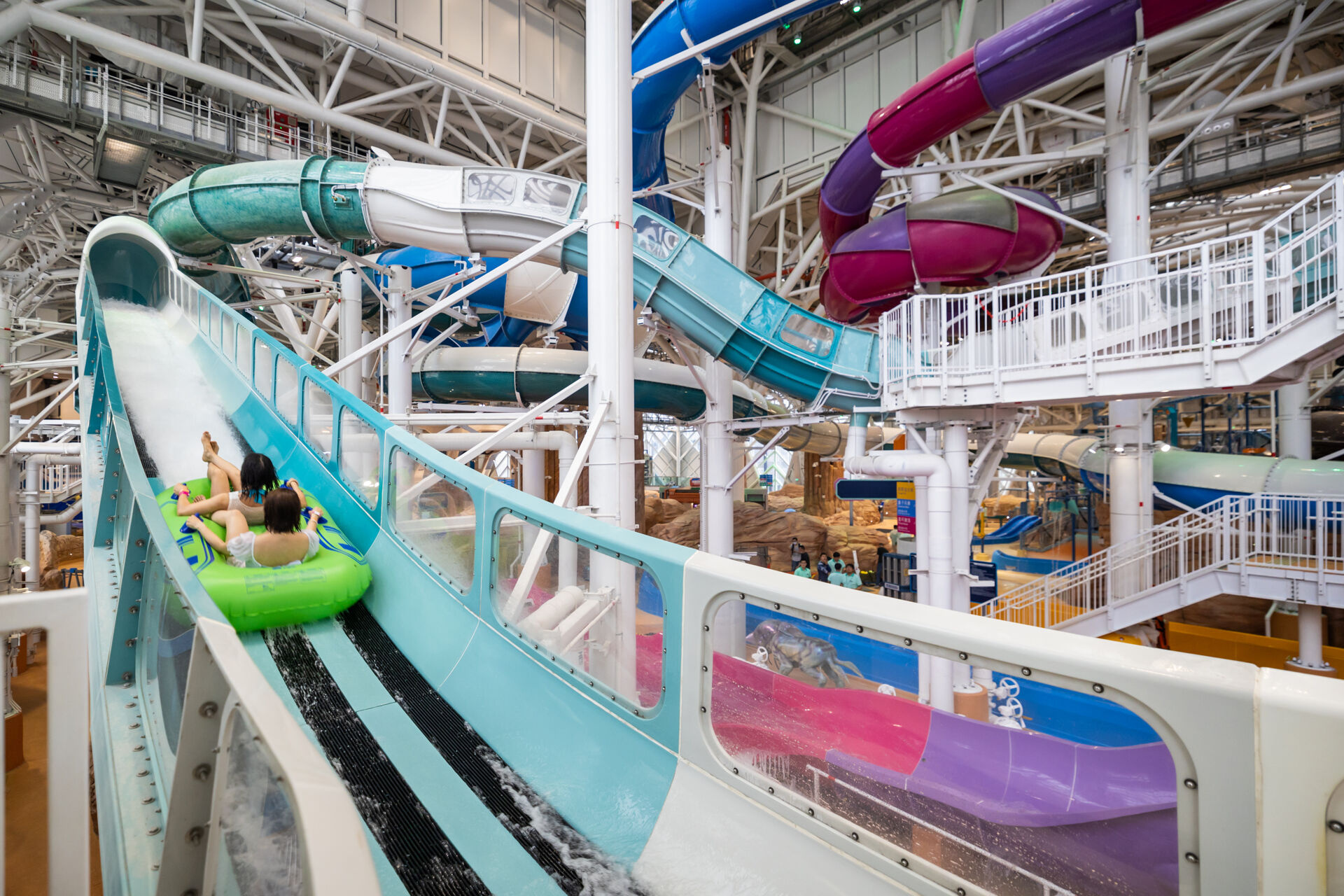 Master-Blaster-Studio-City-Water-Park-Macau-China-Photo05