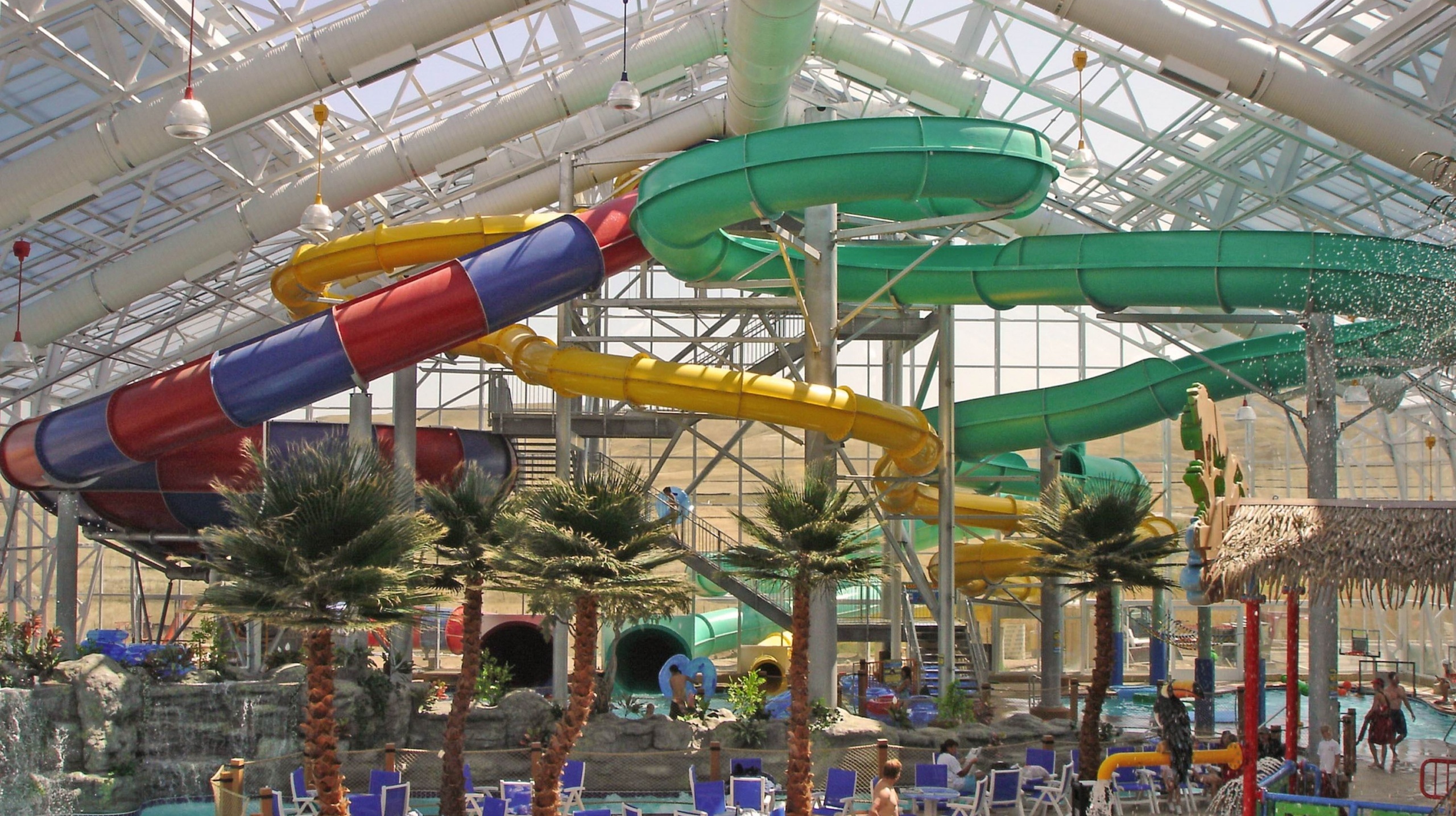Overview, WaTiki Indoor Waterpark Resort, USA