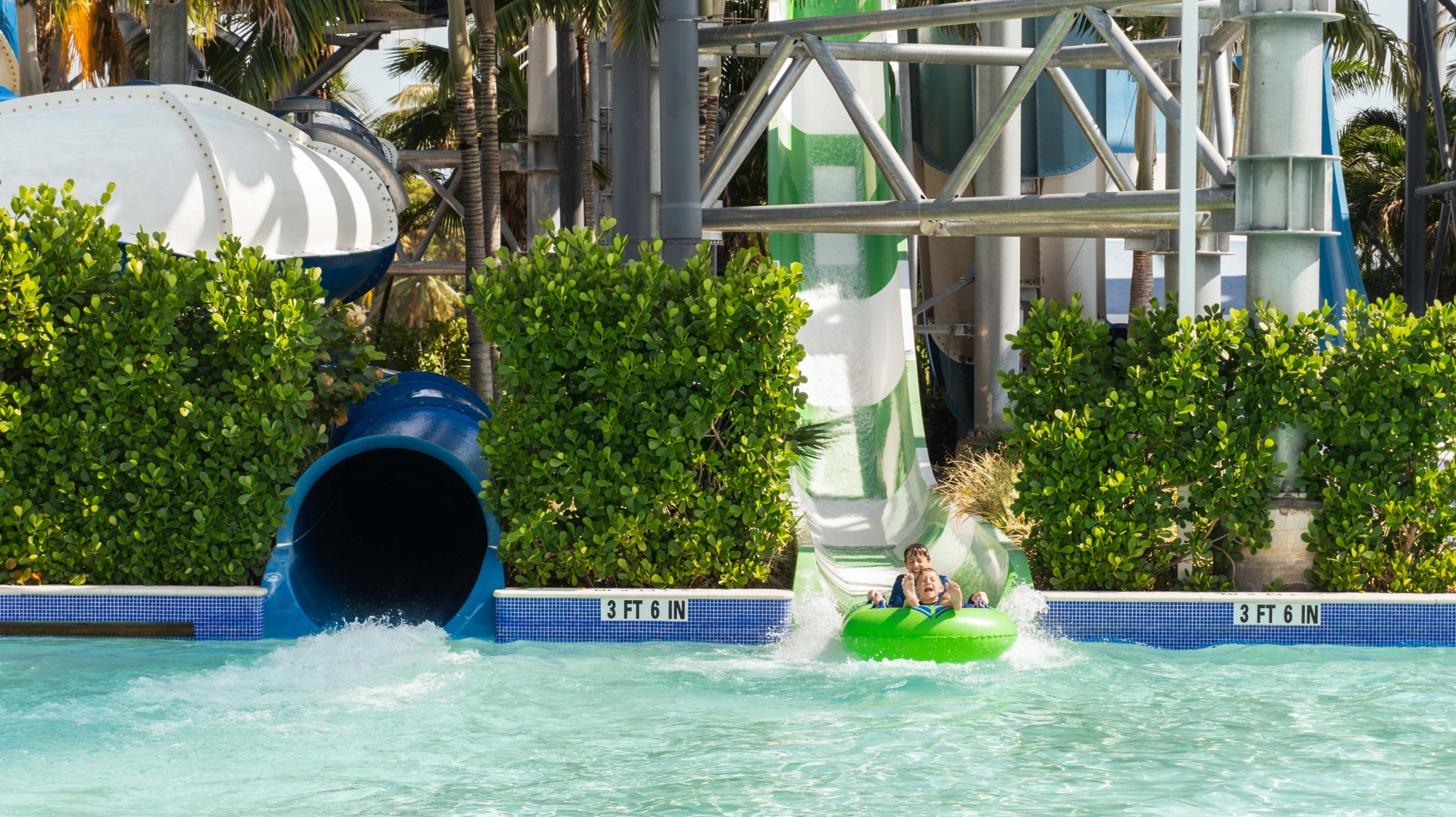 Tidal-Cove-Miami-Turnberry-inner-tube-ride