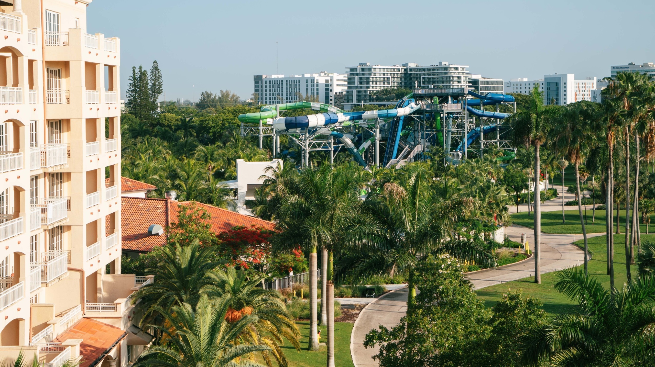 Tidal-Cove-Miami-Turnberry-with-hotel