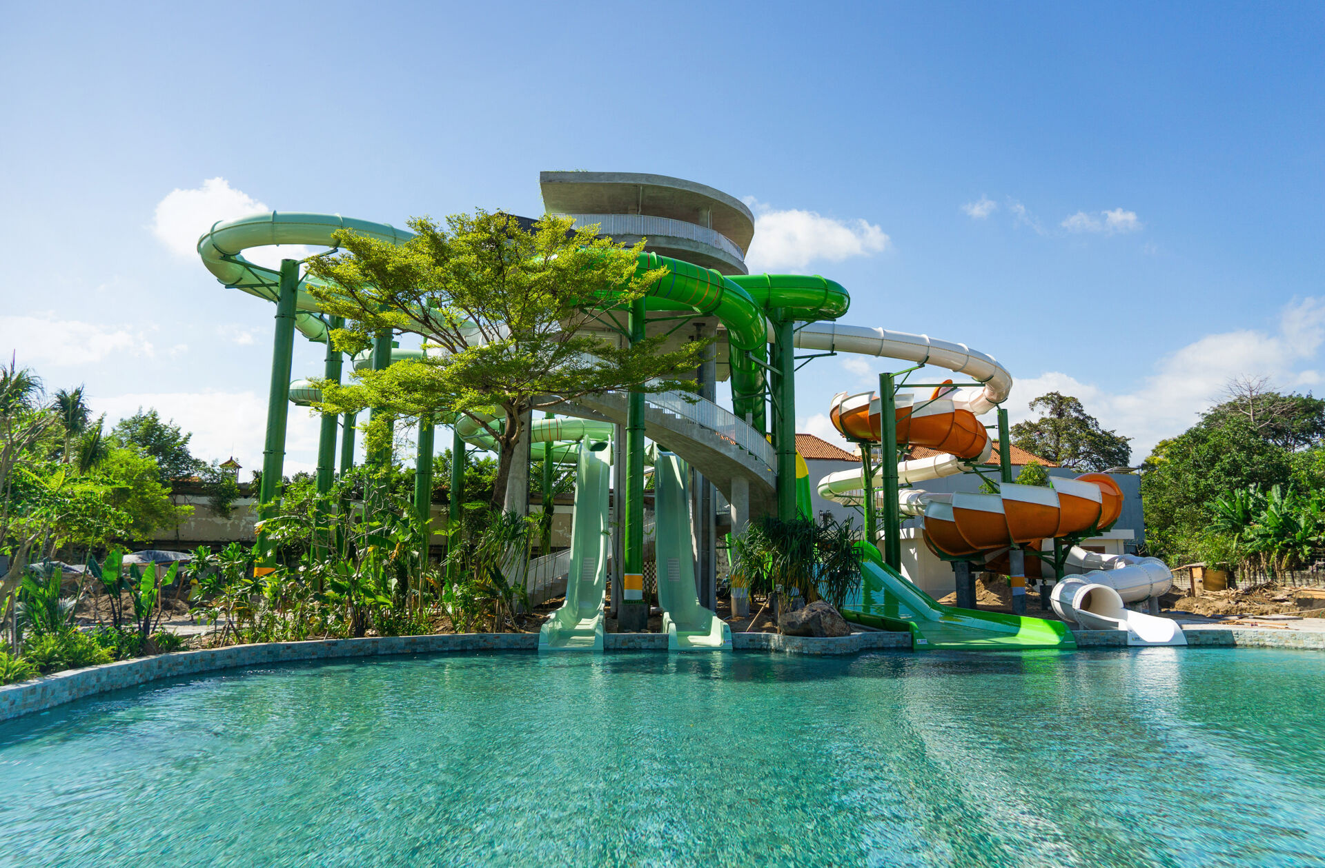 Slide-Tower-Waterbom-Bali-Bali-Indonesia-Photo01-MUST-CREDIT