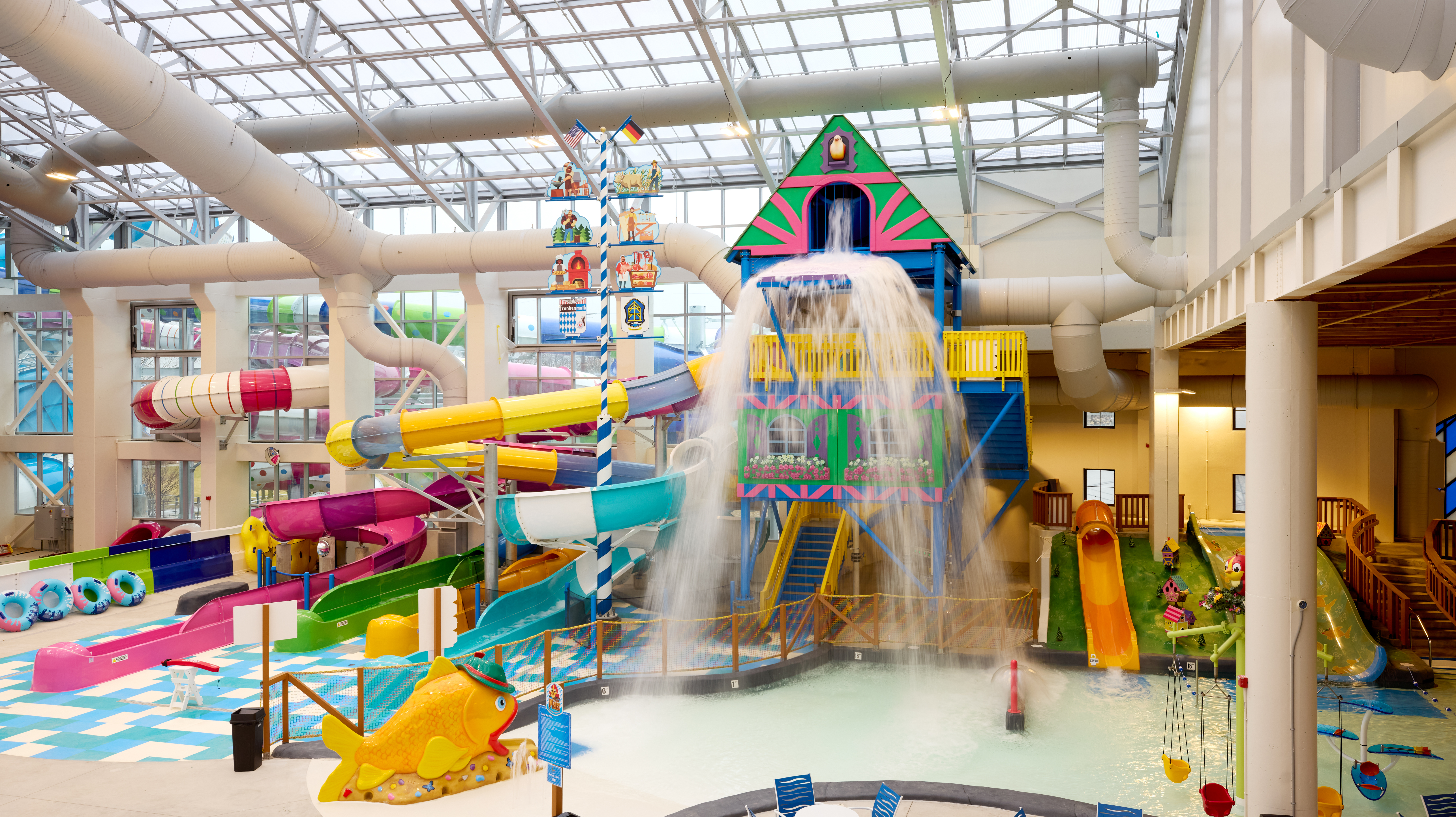 AquaTube + Pool Sider AquaPlay Tower, Bavarian Blast at Bavarian Inn, Frankenmuth, USA