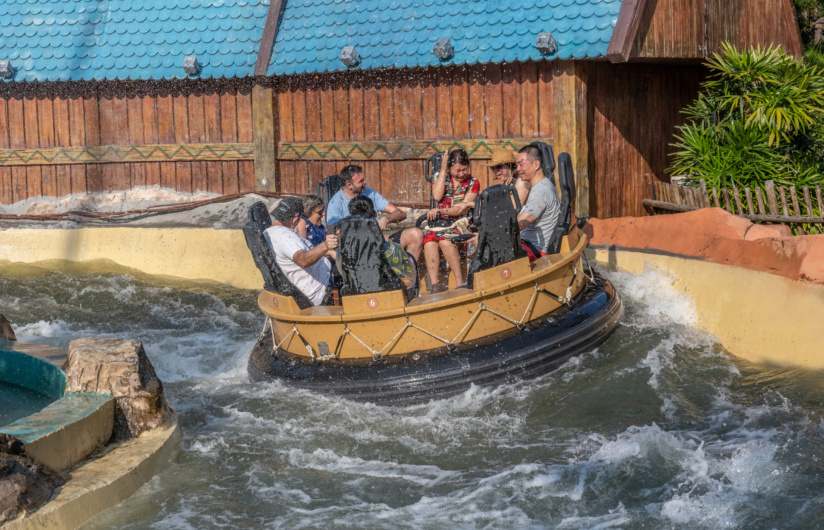 River_Raft_Ride_VinWonders_Phu_Quoc_Vietnam_Photo64