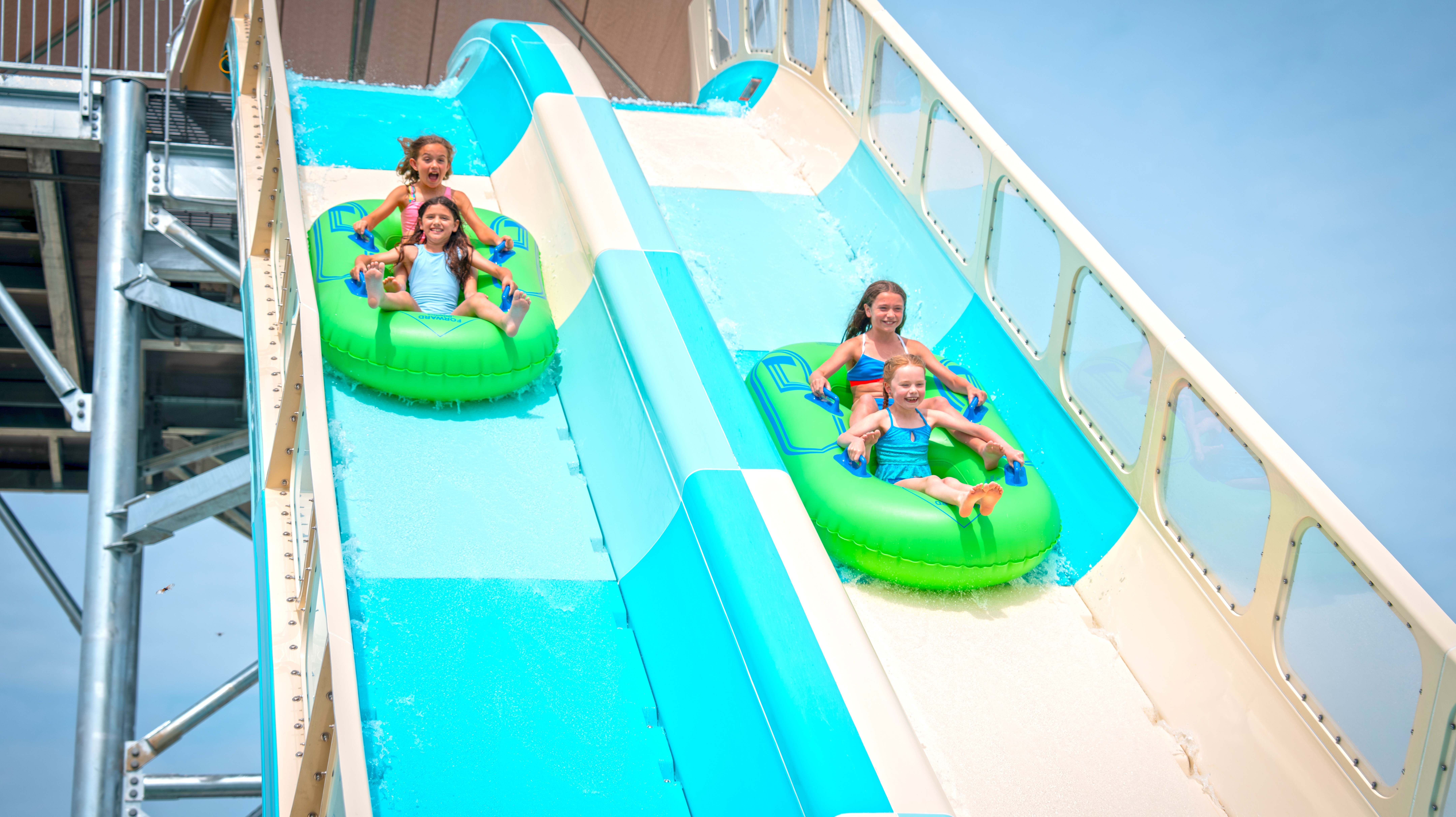 Blaster Battle, Kings Island's Soak City Water Park, Mason, USA