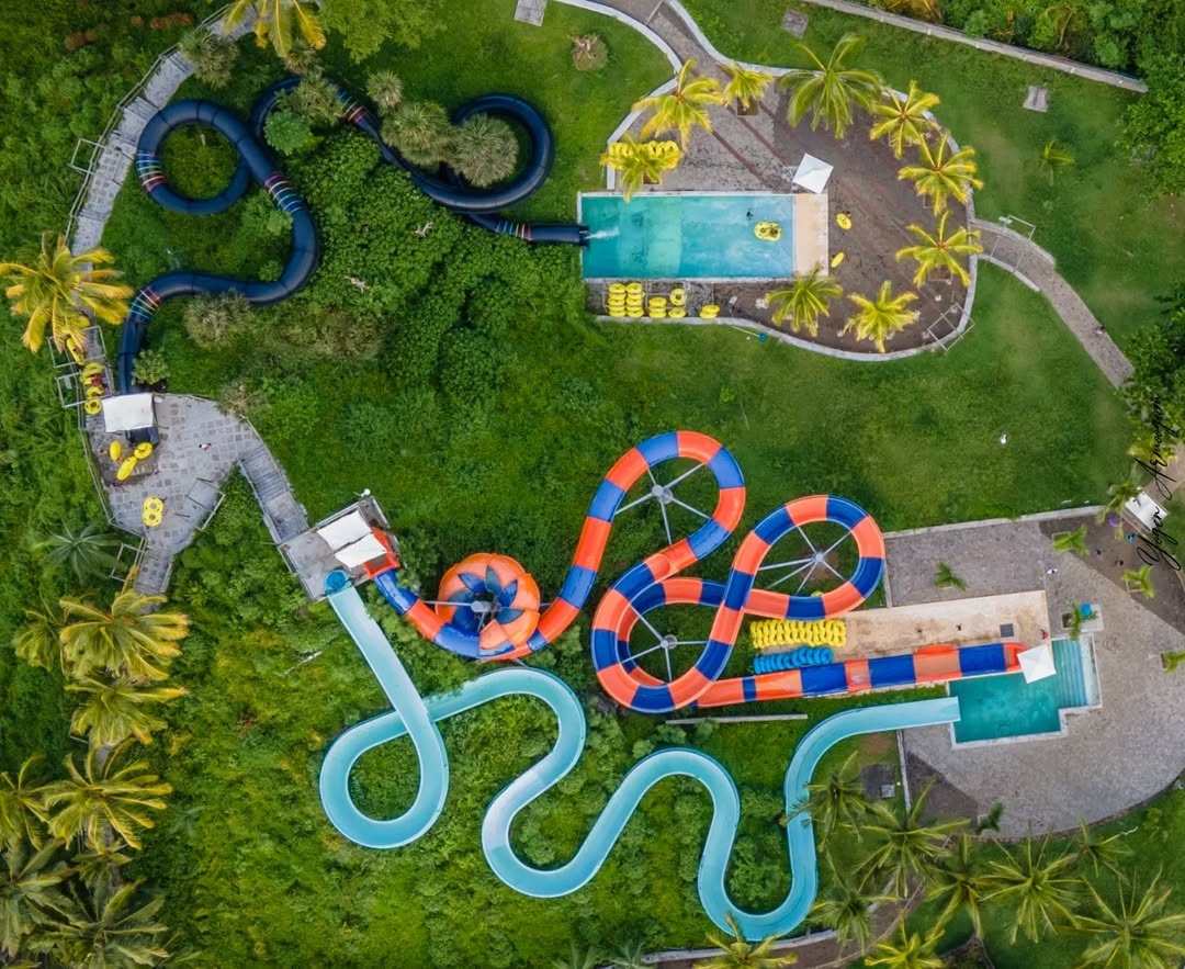 The Splash and Fun Leisure Park is an exciting and unique water themed park over 30 arpents of  (1)