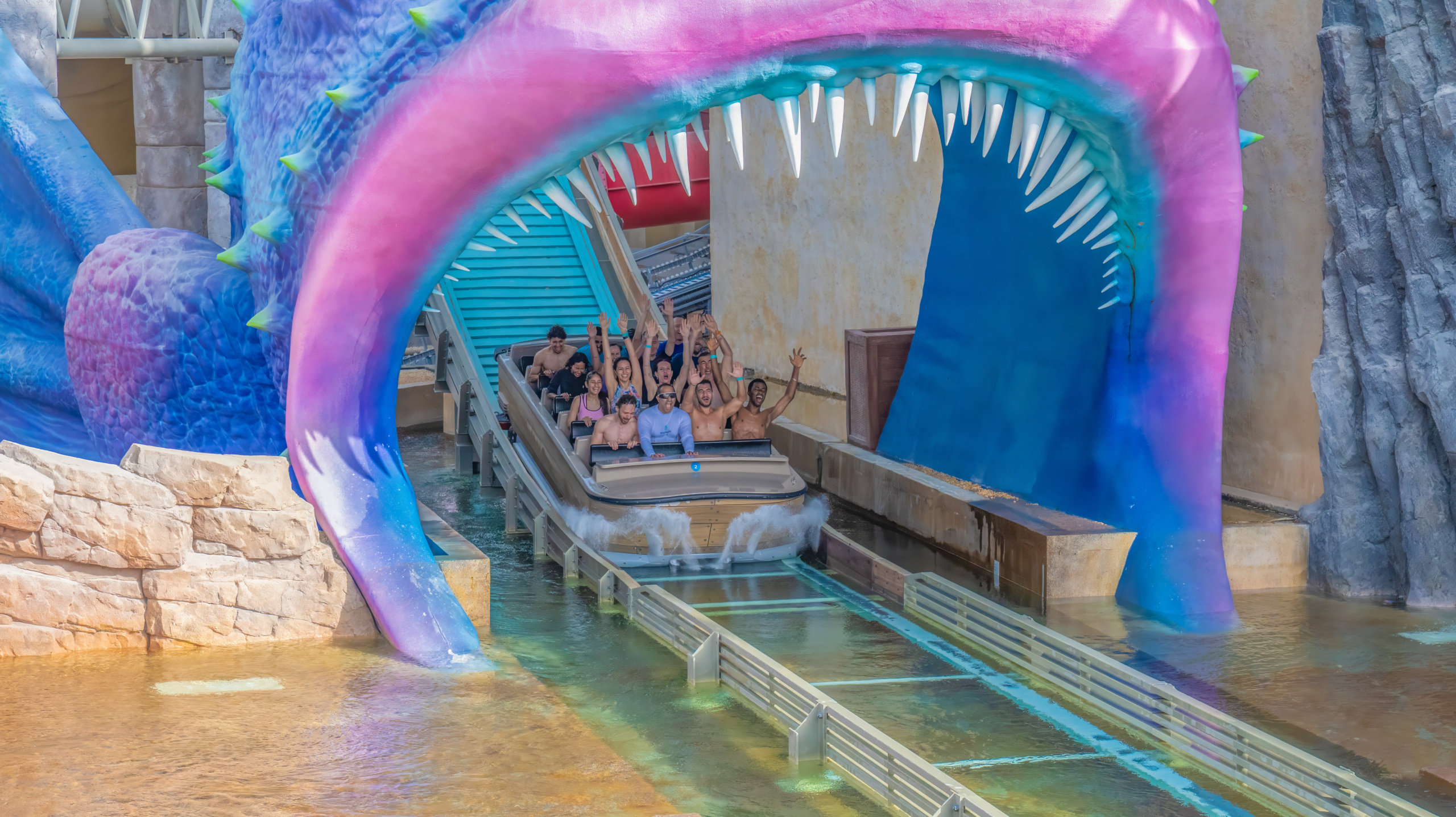 Shoot the Chute, Yas Waterworld, Abu Dhabi, UAE, Photo09