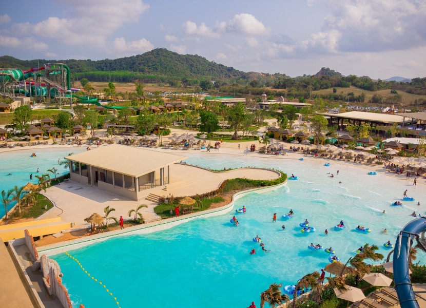 Dual Wave Pool - RamaYana Waterpark (10)